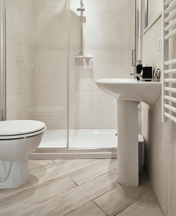 Centrale Elyon Apartment Milano Ngoại thất bức ảnh
